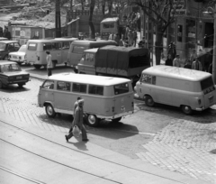 Magyarország, Budapest V., Szent István körút - Nyugati (Marx) tér sarok., 1979, Magyar Rendőr, német gyártmány, szovjet gyártmány, Barkas-márka, Nysa-márka, Zuk-márka, mikrobusz, lengyel gyártmány, Polski Fiat 125p, RAF-márka, Budapest, rendszám, Fortepan #66372