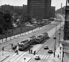 Magyarország, Budapest XII., Alkotás utca a Nagyenyed utca torkolatától a Márvány utca felé nézve., 1980, Magyar Rendőr, csehszlovák gyártmány, Tatra-márka, utcakép, Polski Fiat-márka, villamos, benzinkút, Polski Fiat 126p, Shell-márka, Budapest, Tatra T5C5, gyalogátkelő, Fortepan #66468