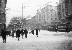 Magyarország, Budapest VIII., Üllői út - József körút kereszteződése, szemben a Corvin (Kisfaludy) köz., 1935, Fortepan, tél, villamos, Budapest, Fortepan #6661