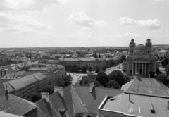 Magyarország, Eger, látkép a Líceum teraszáról, jobbra a Főszékesegyház., 1982, Magyar Rendőr, városkép, Bazilika, barokk-stílus, középület, klasszicizmus, székesegyház, Hild József-terv, Josef Ignaz Gerl-terv, Fellner Jakab-terv, Grossmann József-terv, Fortepan #66961