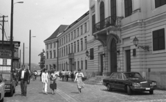 Magyarország, budai Vár, Budapest I., Színház utca, Várszínház., 1983, Magyar Rendőr, Mercedes-márka, automobil, Budapest, VAZ 2105/2107, Mercedes W116, Fortepan #67026