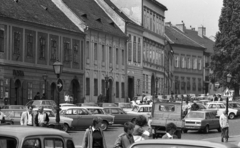 Magyarország, budai Vár, Budapest I., Dísz tér az Úri utca felé nézve., 1983, Magyar Rendőr, BMW-márka, GAZ 24 Volga, Budapest, Opel Rekord E, Fortepan #67027