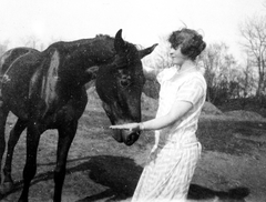 1930, Fortepan, portré, ló, nyár, nő, Fortepan #6706