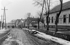 Magyarország, Biatorbágy, Szabadság út a Széchenyi utcától a Bajcsy-Zsilinszky utca felé nézve., 1955, Magyar Rendőr, tél, Fortepan #67235