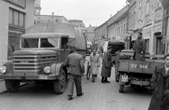 Magyarország, Eger, Zalár József utca a Dobó István tér felé nézve., 1957, Magyar Rendőr, magyar gyártmány, teherautó, Csepel-márka, rendszám, Csepel D-420, Fortepan #67311