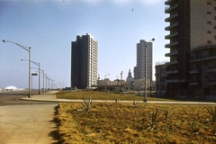 Kuba, Havanna, Malecón, szemben balra a Girón toronyház., 1974, Mészáros Zoltán, színes, tengerpart, magasház, Fortepan #69766