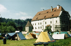 Németország, Obernzell, kemping a Duna mellett, háttérben az Obernzell kastély (később kerámia múzeum)., 1976, A R, színes, kemping, Fortepan #69781