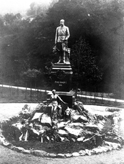 Czech Republik, Karlovy Vary, Ferenc József emlékmű., 1910, Jurányi Attila, sculpture, Franz Joseph I of Austria portrayal, stone lion, Fortepan #69939