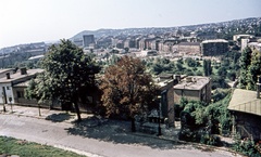 Hungary, Budapest I., kilátás a Vérmező és a Déli pályaudvar felé, előtérben a Lovas út (Sziklai Sándor utca)., 1968, Zsanda Zsolt, Vajszada Károly, colorful, street view, cityscape, Budapest, Fortepan #70017