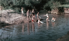 Szlovákia, Poltár, az Ipoly a falu közelében., 1960, Zsanda Zsolt, Vajszada Károly, Csehszlovákia, színes, folyópart, Fortepan #70065