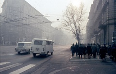 Magyarország, Budapest V., Bajcsy-Zsilinszky út, jobbra a Kálmán Imre utca torkolata., 1969, Zsanda Zsolt, Vajszada Károly, színes, Nysa-márka, mentőautó, lengyel gyártmány, Budapest, Fortepan #70189