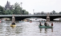 Magyarország, Városliget, Budapest XIV., Csónakázótó., 1969, Zsanda Zsolt, Vajszada Károly, színes, csónakázás, csónak, Budapest, Fortepan #70201