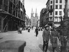 Germany, Würzburg, Domstrasse, szemben a Szent Kilián székesegyház (St. Kiliansdom)., 1912, Teodoro Wolf-Ferrari, bicycle, street view, tram, scouting, cart, scaffolding, Fortepan #70451