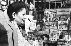 1958, Rátonyi Gábor Tamás, portrait, tram, woman, newsstand, Fortepan #70637