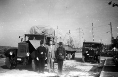 Magyarország, Budapest III., Bécsi út, háttérben jobbra a vasúti átjáró az esztergomi vonalon., 1934, Lissák Tivadar, magyar gyártmány, teherautó, Rába-márka, pipa, légvezeték, licenc, Rába-Krupp, távvezeték, Budapest, Fortepan #71048