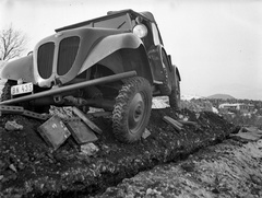 Magyarország, Tempo G 1200 típusú személygépkocsi., 1939, Lissák Tivadar, magyar gyártmány, licenc, rendszám, Tempo G 1200, terepjáró, Vehiculum-márka, Fortepan #71347