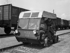 Horvátország, Pélmonostor, vasútállomás, a vasúti hidak helyreállításakor használt motoros vasúti hajtány., 1941, Lissák Tivadar, MÁV, vasút, katona, vagon, vasúti hajtány, Fortepan #71522