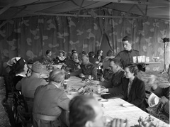 1943, Lissák Tivadar, drinking, soldier, Fortepan #72124