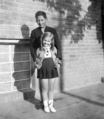 1947, Fortepan, portrait, girl, teenager, boy, smile, brick wall, Fortepan #7248