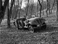 Magyarország, Tempo G 1200 típusú személygépkocsi., 1943, Lissák Tivadar, magyar gyártmány, licenc, automobil, rendszám, pótkerék, Tempo G 1200, Vehiculum-márka, Nova-Technik Notek lámpa, Fortepan #72630