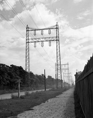 Magyarország, Budapest X., Fertő utca a Vajda Péter (Simor) utcai vasúti felüljárótól nézve., 1944, Lissák Tivadar, távvezeték, Budapest, Fortepan #72835