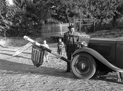 Magyarország, Valkó, Szabadság út, jobbra a Széchenyi utca torkolata., 1944, Lissák Tivadar, baleset, útjelző tábla, Fiat-márka, olasz gyártmány, automobil, Fiat 508 Balilla, Nova-Technik Notek lámpa, Fortepan #72856