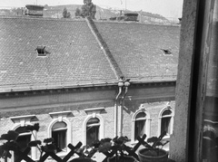 Magyarország, Budapest XII., kilátás a Hajnóczy József utca 1-ből a Kis-Sváb-hegy felé., 1934, Lissák Tivadar, háztető, muskátli, Budapest, Fortepan #73106