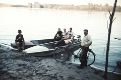 Hungary, Duna a Sió-torkolatánál., 1971, Márton Gábor, bicycle, hat, colorful, boat, motorboat, shore, shore, Fortepan #73597