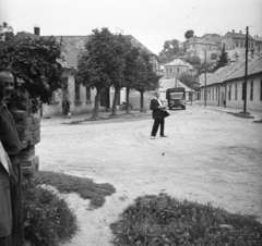 Magyarország, Veszprém, Úrkút utca, balra a Pajta utca, szemben a Deák Ferenc utca., 1962, Márton Gábor, motorkerékpár, teherautó, fotózás, Fortepan #73659