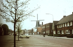 Netherlands, Winschoten, Nassaustraat a Venne felé nézve., 1969, Romák Éva, automobile, DAF-brand, Dutch brand, windmill, Fortepan #73794