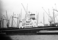 Németország, Hamburg, kikötő., 1965, Romák Éva, hajó, daru, kikötő, NSZK, Kaga Maru-hajó, Fortepan #74344