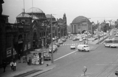 Németország, Hamburg, Bei den St. Pauli-Landungsbrücken, balra a kikötő bejárata., 1965, Romák Éva, NSZK, Fortepan #74363