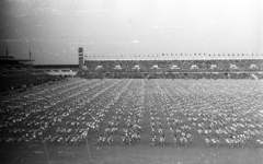 Csehország, Prága, Strahov stadion, szpartakiád., 1965, Romák Éva, Csehszlovákia, zászló, stadion, tömegsport, Alois Dryák-terv, Fortepan #74372