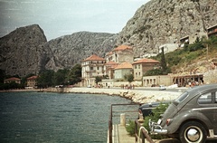 Croatia, Omiš, Put Skalica., 1965, Romák Éva, Yugoslavia, colorful, Volkswagen Beetle, Fortepan #74390