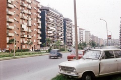 Olaszország, Milánó, Viale San Gimignano a Largo Brasilia felé nézve., 1972, Fülöp Imre, Kalocsai István, színes, Opel-márka, Fiat-márka, Fortepan #74727