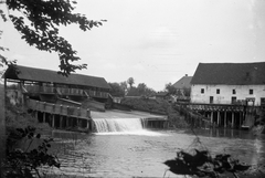 Ausztria, Fehring, Bahnhofstrasse 25., Berghofer-Mühle (Berghofer malom) a Rábán., 1934, Romák Éva, malom, fahíd, Fortepan #74788