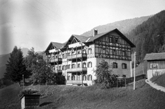 Ausztria, Gries am Brenner, Griesenhof panzió., 1935, Romák Éva, erkély, fogadó, Fortepan #74861