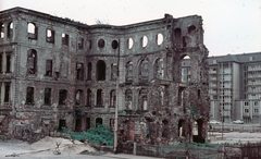 Germany, Dresden, a Taschenberg-palota romjai a Zwinger felől nézve., 1969, Kristek Pál, colorful, ruins, GDR, damaged building, Fortepan #75557