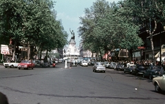 Franciaország, Párizs, Rue du Temple a Place de la République felé nézve. Középen a Monument à la République., 1963, Kristek Pál, színes, emlékmű, Léopold Morice-terv, François-Charles Morice-terv, Fortepan #75572