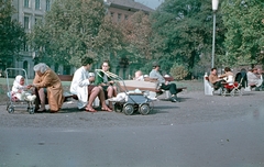 Hungary, Budapest V., Erzsébet (Engels) tér a Hild tér irányába nézve., 1969, Kristek Pál, colorful, baby carriage, bench, Budapest, Fortepan #75621