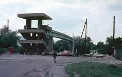 Magyarország, Budapest XIII., Meder utca, szemben a Népszigetre vezető híd., 1986, Kristek Pál, hajó, színes, híd, teherautó, Dacia-márka, Budapest, Fortepan #75635