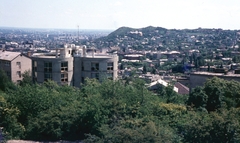 Magyarország, Budapest XII.,Budapest XI., Kissvábhegy (Martinovics-hegy), kilátás a Sas-hegy felé, 1981, Kristek Pál, színes, látkép, antenna, Budapest, Fortepan #75669