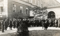 Hungary, Budapest VIII., Orczy park, háttérben a Ludovika épülete., 1924, Péchy László, tableau, Budapest, Fortepan #75927