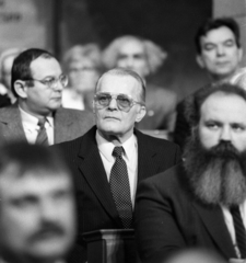 Hungary, Budapest V., Parlament, középen Darvas Iván színművész, mögötte Mózes Mihály, Faludy György és ifj. Rajk László, előtte Iványi Gábor., 1990, Erdei Katalin, celebrity, parliament, Budapest, Effects of the 1956 Revolution, regime change, Fortepan #76255