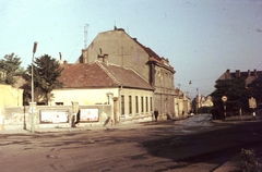 Magyarország, Veszprém, Mártírok útja - Kórház utca sarok (Marx Károly tér) a Brusznyai Árpád (Bajcsy-Zsilinszky) utca felé nézve., 1968, Herth Viktória dr, Bodó Emma, színes, utcakép, Fortepan #76558