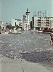 Románia, Konstanca, Piata Ovidiu, háttérben a Károly-mecset., 1962, Erky-Nagy Tibor, szobor, tér, mecset, neoromán építészet, Ettore Ferrari-terv, Ovidius-ábrázolás, neo-bizánci építészet, Victor Ștefănescu-terv, Fortepan #76590