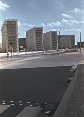 Németország, Berlin, Kelet-Berlin, Alexanderstrasse., 1965, Erky-Nagy Tibor, színes, NDK, Kelet-Berlin, gyalogátkelő, Fortepan #76613