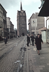 Németország, Rostock, Kröpeliner Strasse, szemben a Kröpeliner Tor., 1965, Erky-Nagy Tibor, színes, utcakép, életkép, NDK, retikül, Fortepan #76627