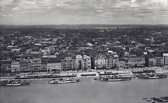 Magyarország, Budapest V., panoráma a Gellérthegyről Pest felé, előtérben a Belgrád (Ferenc József) rakpart., 1939, Erky-Nagy Tibor, hajó, gőzhajó, lapátkerekes hajó, hajóállomás, Kossuth/Leányfalu/Rigó/Ferenc Ferdinánd Főherceg hajó, Dunagyöngye/Deák Ferencz hajó, DDSG, Tulln/Josef Carl hajó, Budapest, SZOT Visegrád/Visegrád/Imre hajó, Fortepan #76656