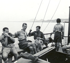 Magyarország,Balaton, hajóúton Balatonboglár és Révfülöp között., 1939, Klenner Aladár, hajó, csoportkép, víztükör, fényképezőgép, cserkész, Fortepan #76806